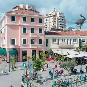 Center Apartament, Pazari Ri Appartamento